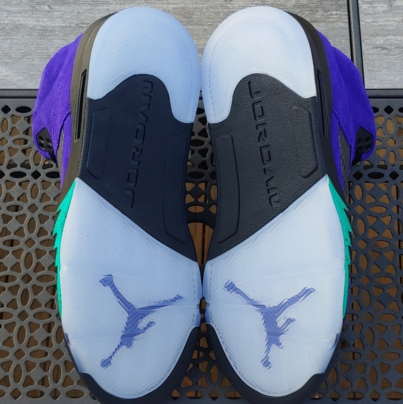 Air Jordan V 5 Retro Alternate Grape 136027-500 - Picture 3 of 14